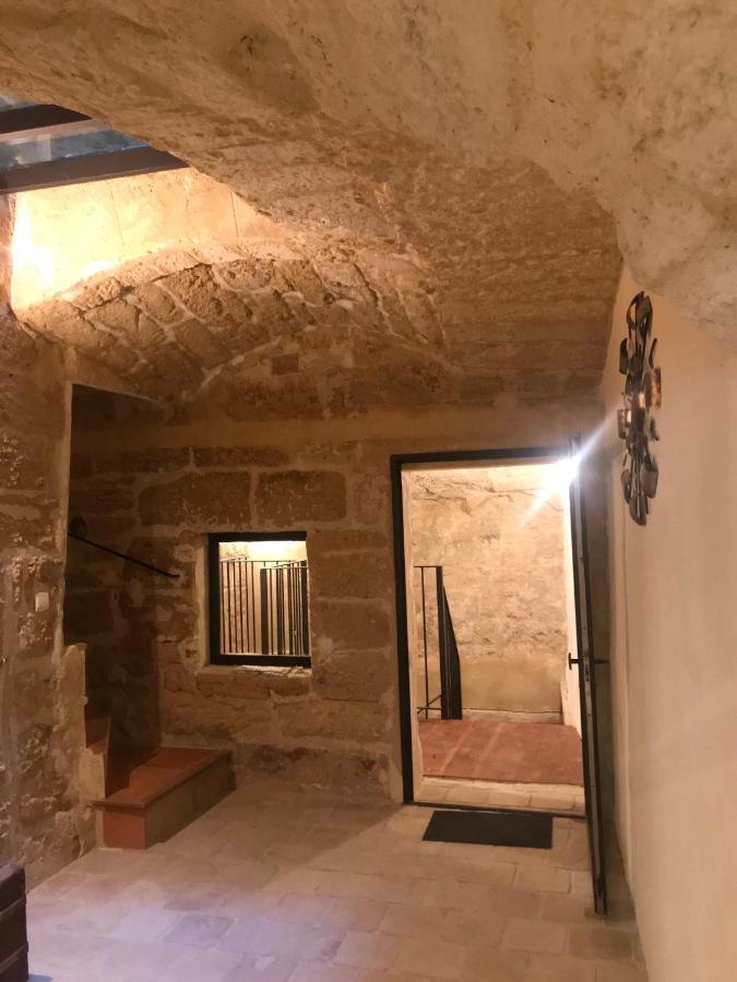 Maison De Roche-Uzes Centre Historique L' Ucetia Eksteriør billede
